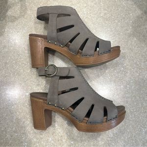Dansko Demetra tan heels
